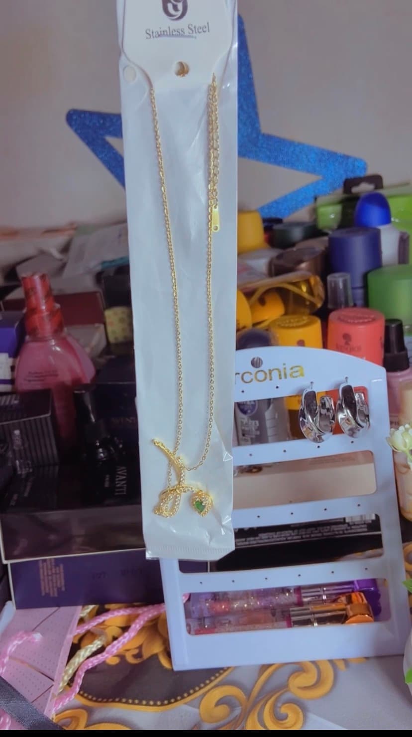 Necklace image 1